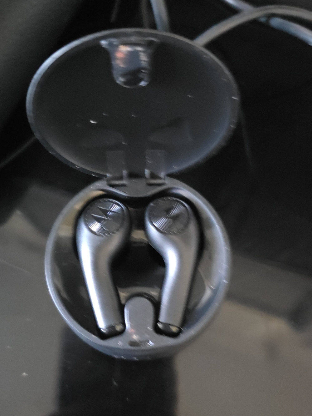 Wireless Earbuds with Charging Case - Black - Picture 1 of 4